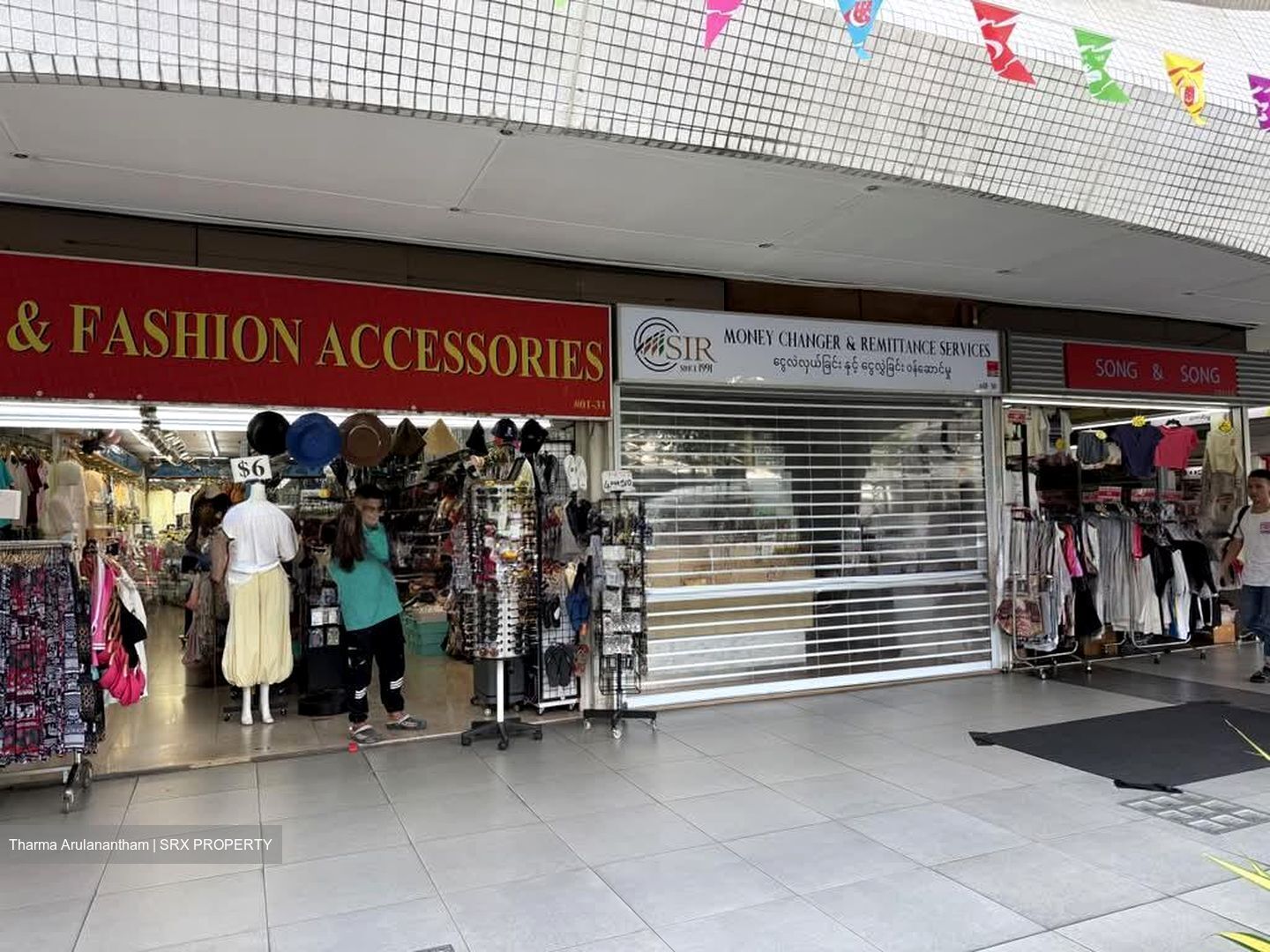 Peninsula Plaza (D6), Retail #594505611